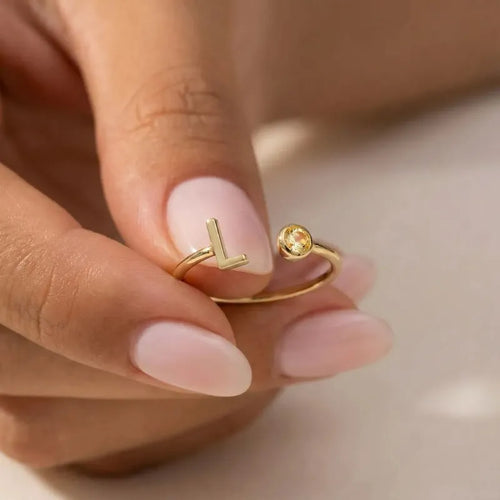 Preziosa™ - Anello con iniziale e pietra del mese di nascita