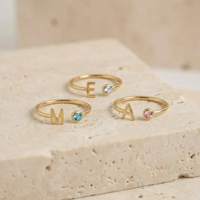 Preziosa™ - Anello con iniziale e pietra del mese di nascita