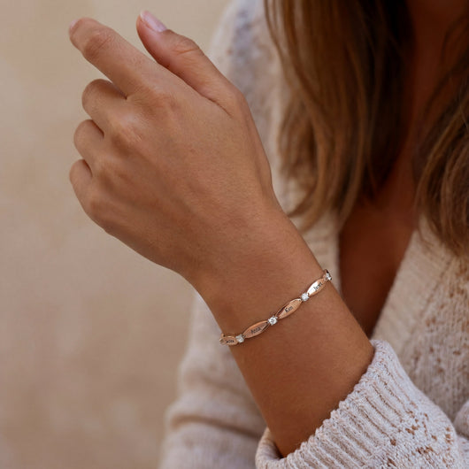 Bracciale personalizzato con nomi incisi