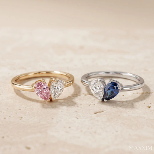 Anello Inseparabili™ con due pietre portafortuna a forma di cuore