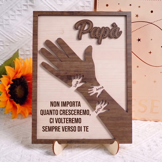 Legati a Te™ – cornice in legno personalizzata con due mani unite