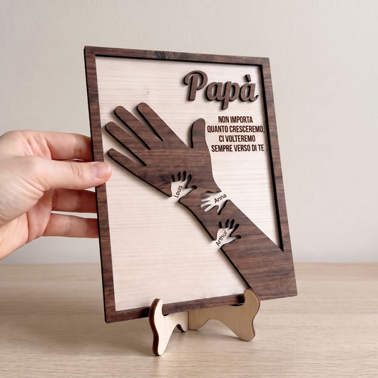 Legati a Te™ – cornice in legno personalizzata con due mani unite