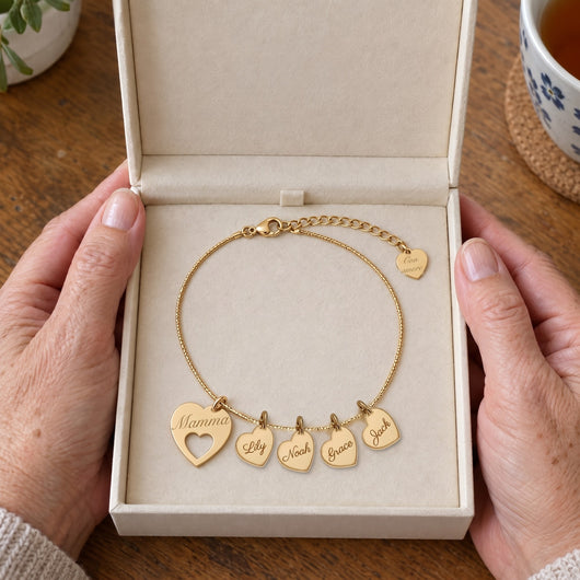 Bracciale personalizzato per la mamma nella sua scatola regalo